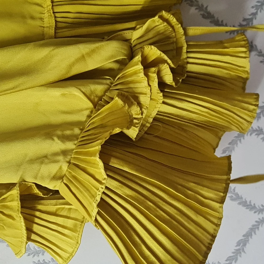 Top - Picture 5 of 6